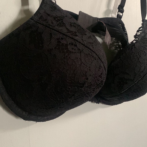 Victoria’s Secret bombshell bra - Picture 3 of 12